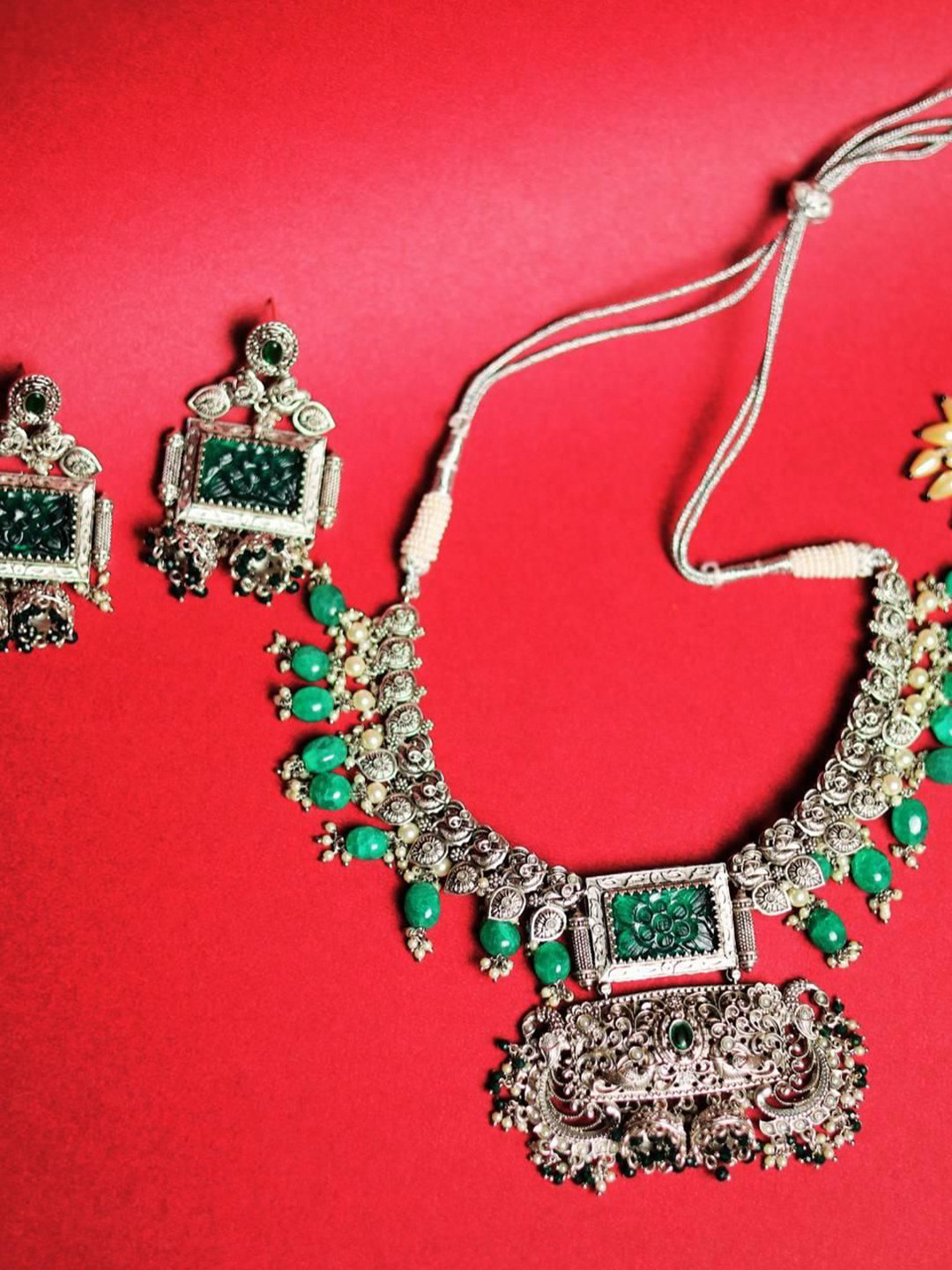 ADC SHEMONA Silver-Plated Artificial Beads Beaded Oxidised Necklace And Earrings