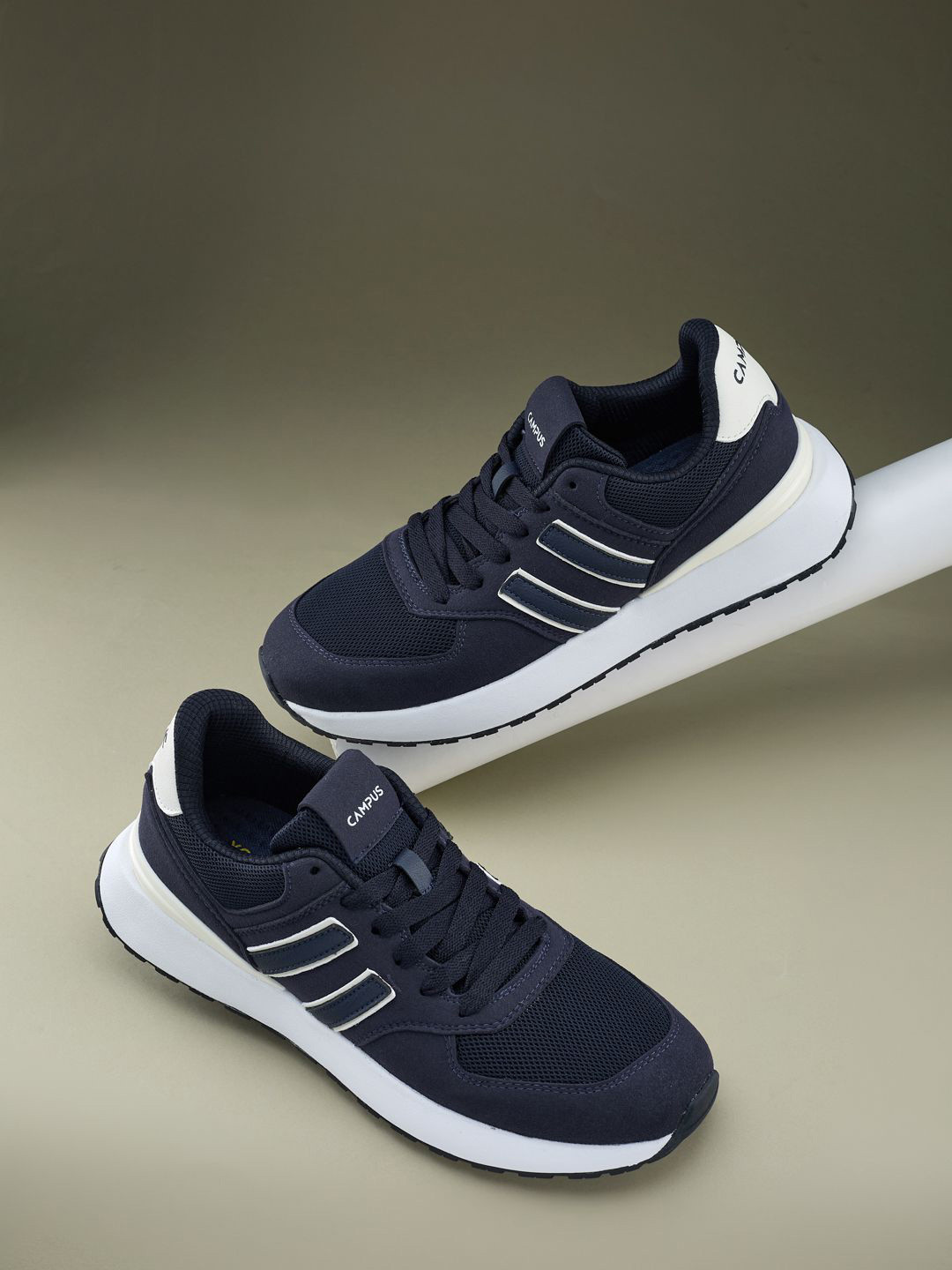 Campus Men DAZED Woven Design Sneakers