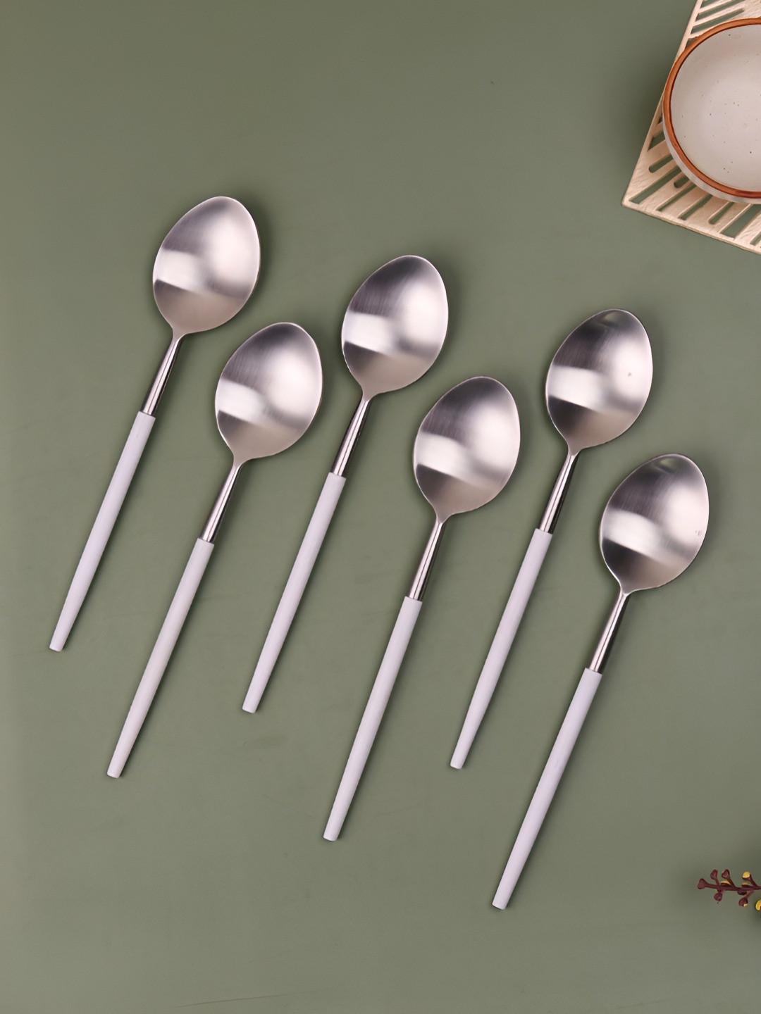 Myntra Elegant Homes Radiant 6 Pieces Silver-Toned And White Stainless Steel Table Spoon