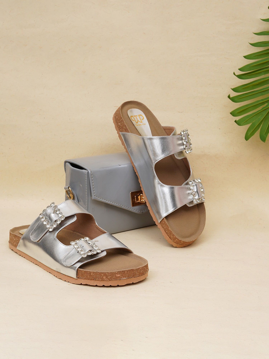 THE WHITE POLE Stylish Trending Ethnic Flat Floter Sandal For Womens And Girls