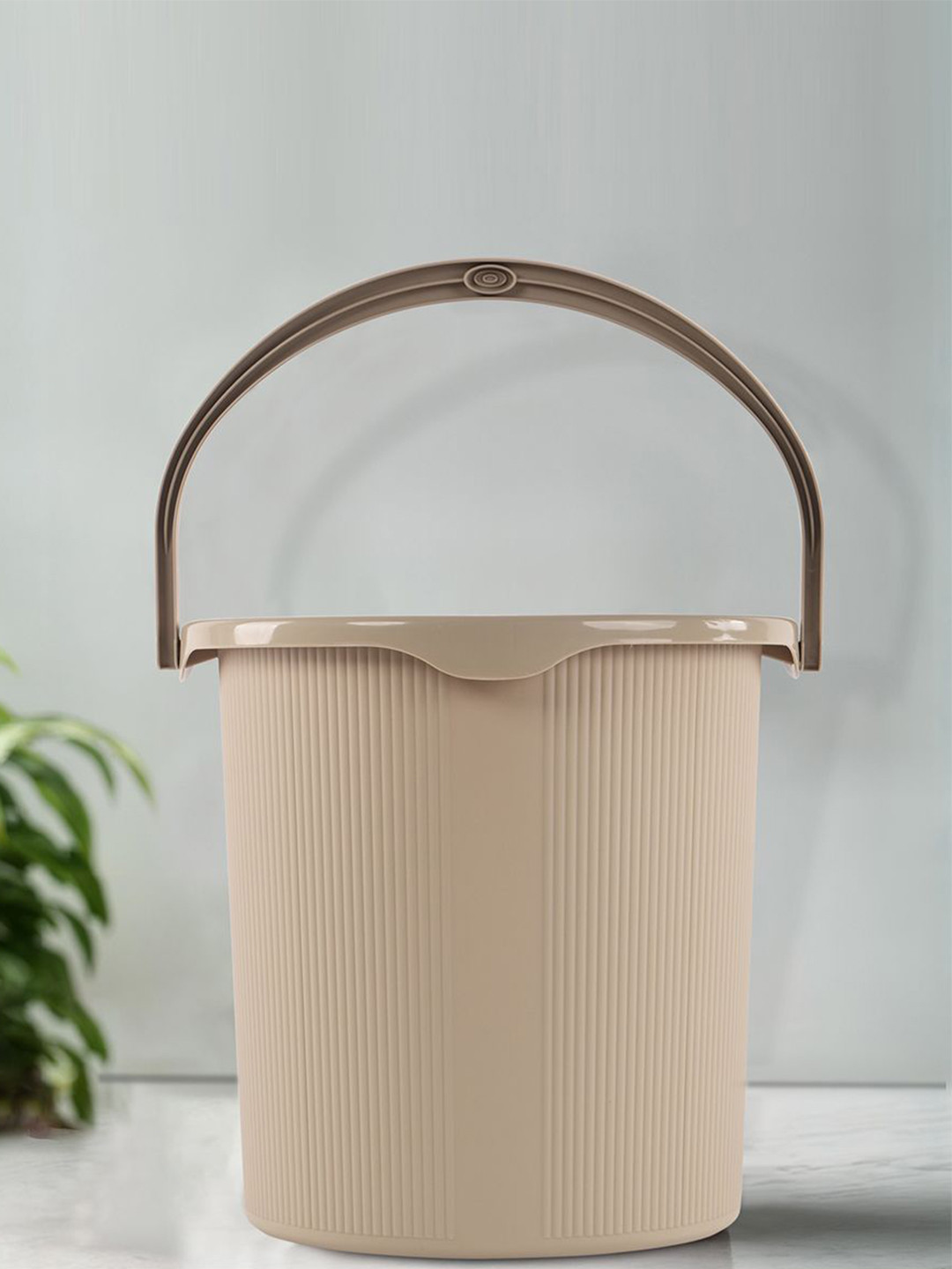 Kuber Industries Magnite Cream-Coloured Striped Bucket 25L