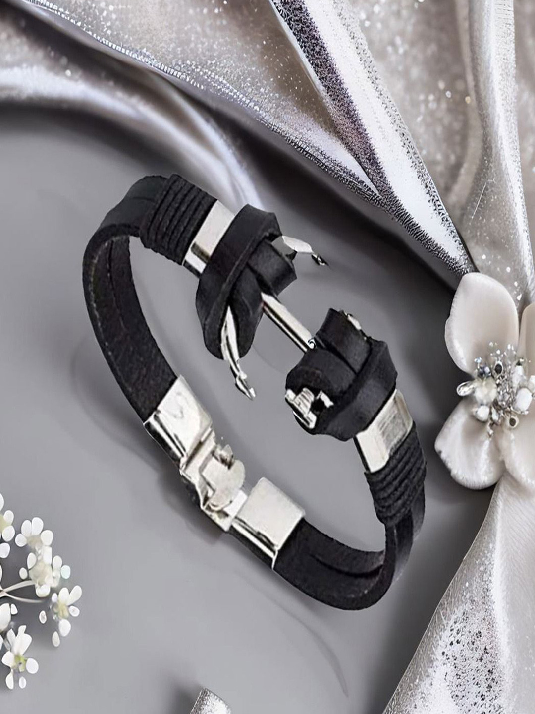 The Roadster Lifestyle Co Men Leather Wrapround Bracelet