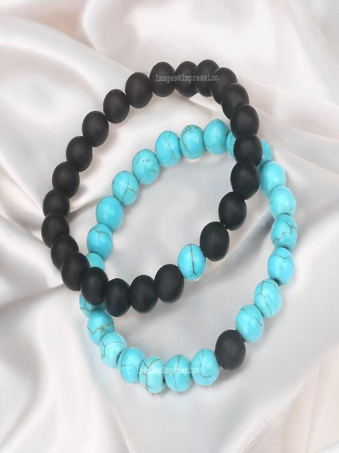 The Roadster Lifestyle Co. Onyx Turquoise Blue-Black Beaded Strechable Bracelet