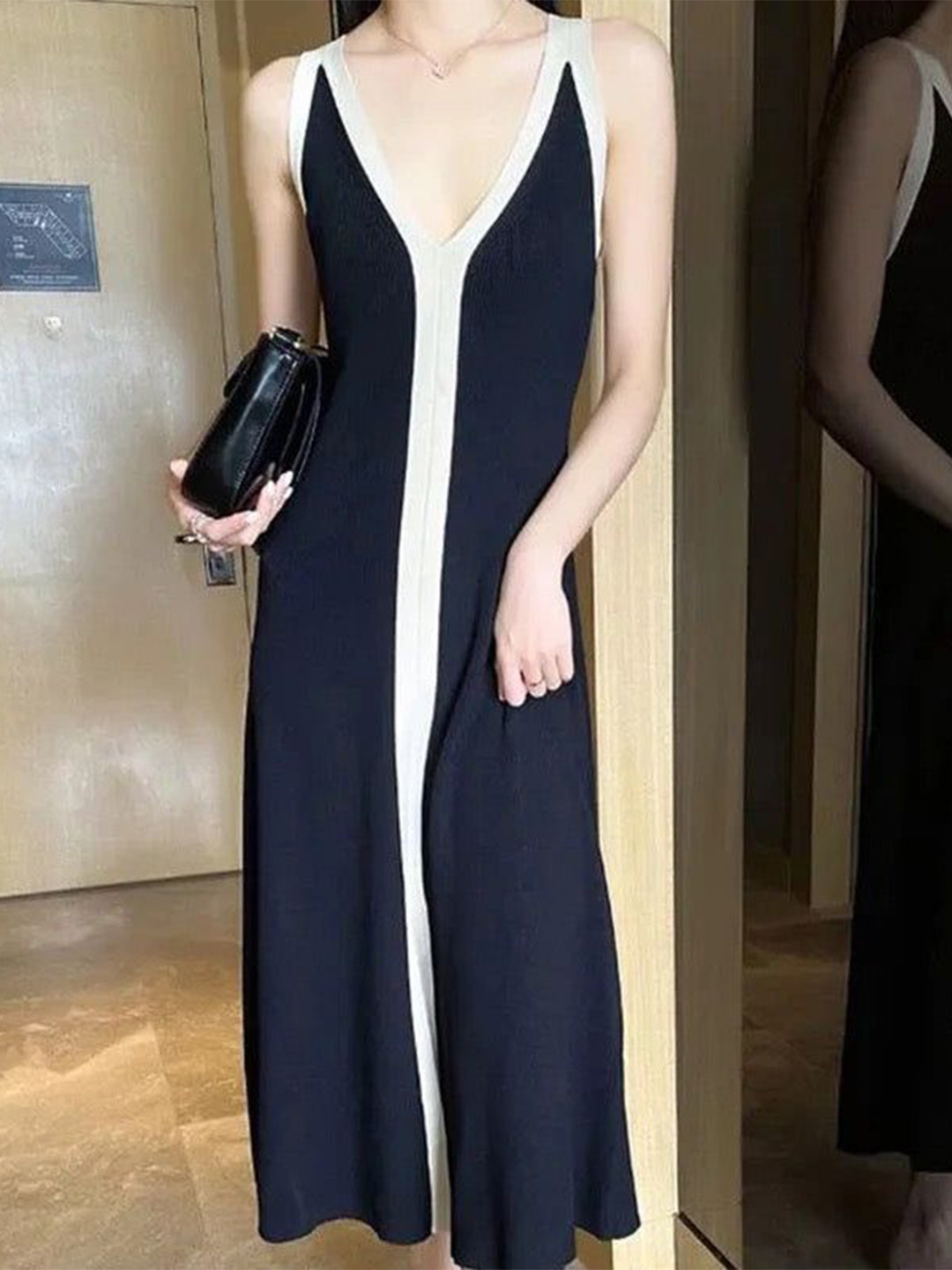 Miss Mosa By Akanksha  Jaden Soft Knit Dress in Black