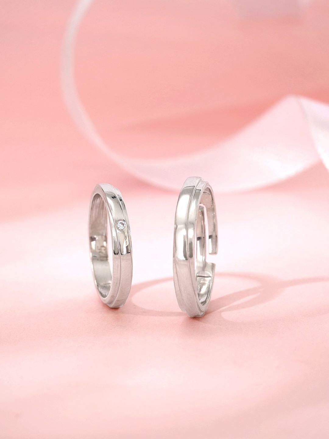 GIVA 925 Sterling Silver Set Of 2 Rhodium-Plated Stones Studded True Vow Couple Band Rings