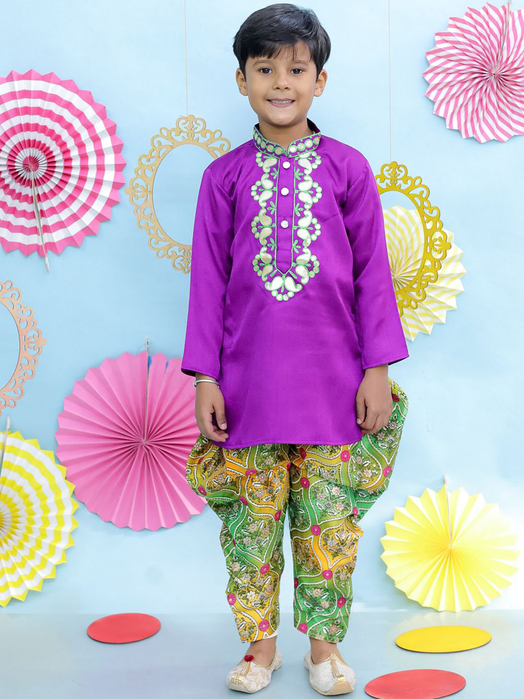 KID1 Boys Floral Embroidered Gotta Patti Work Kurta With Dhoti Pants