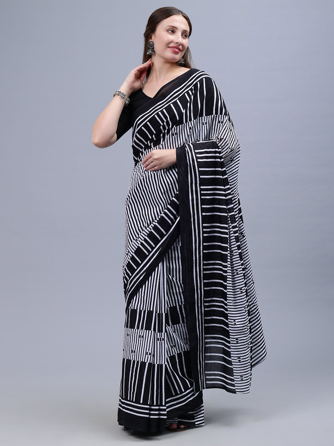 THE VASILIKI Black Printed Malmal Cotton Saree