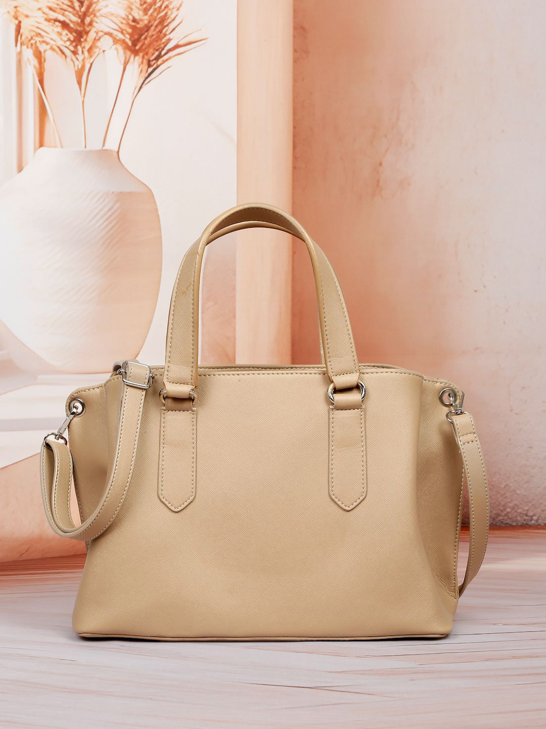 White Lily PU Structured Tote Bag