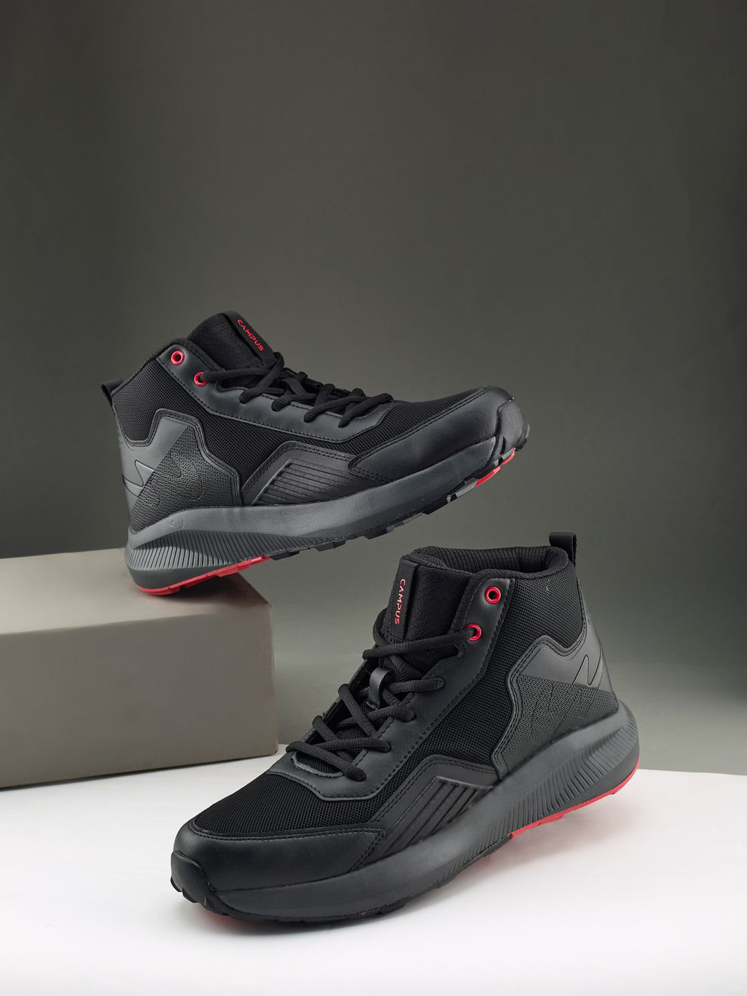 Campus Men ALLEY Colourblocked Sneakers