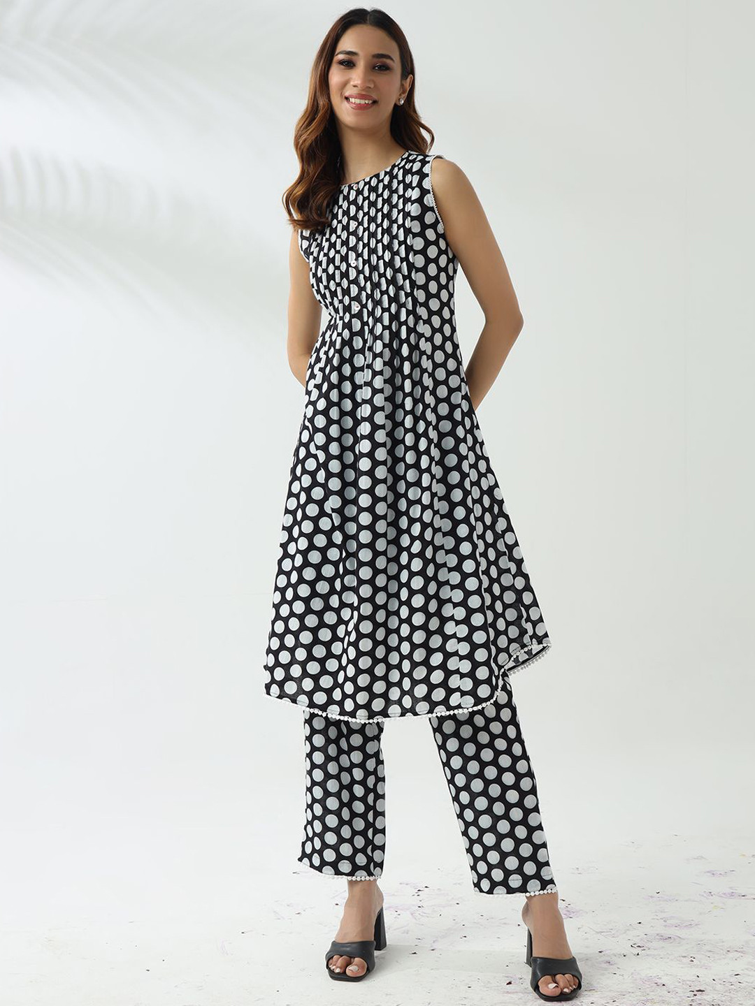 FIORRA Geometric Printed Round Neck Pleated Flared A-Line Kurta With Trousers