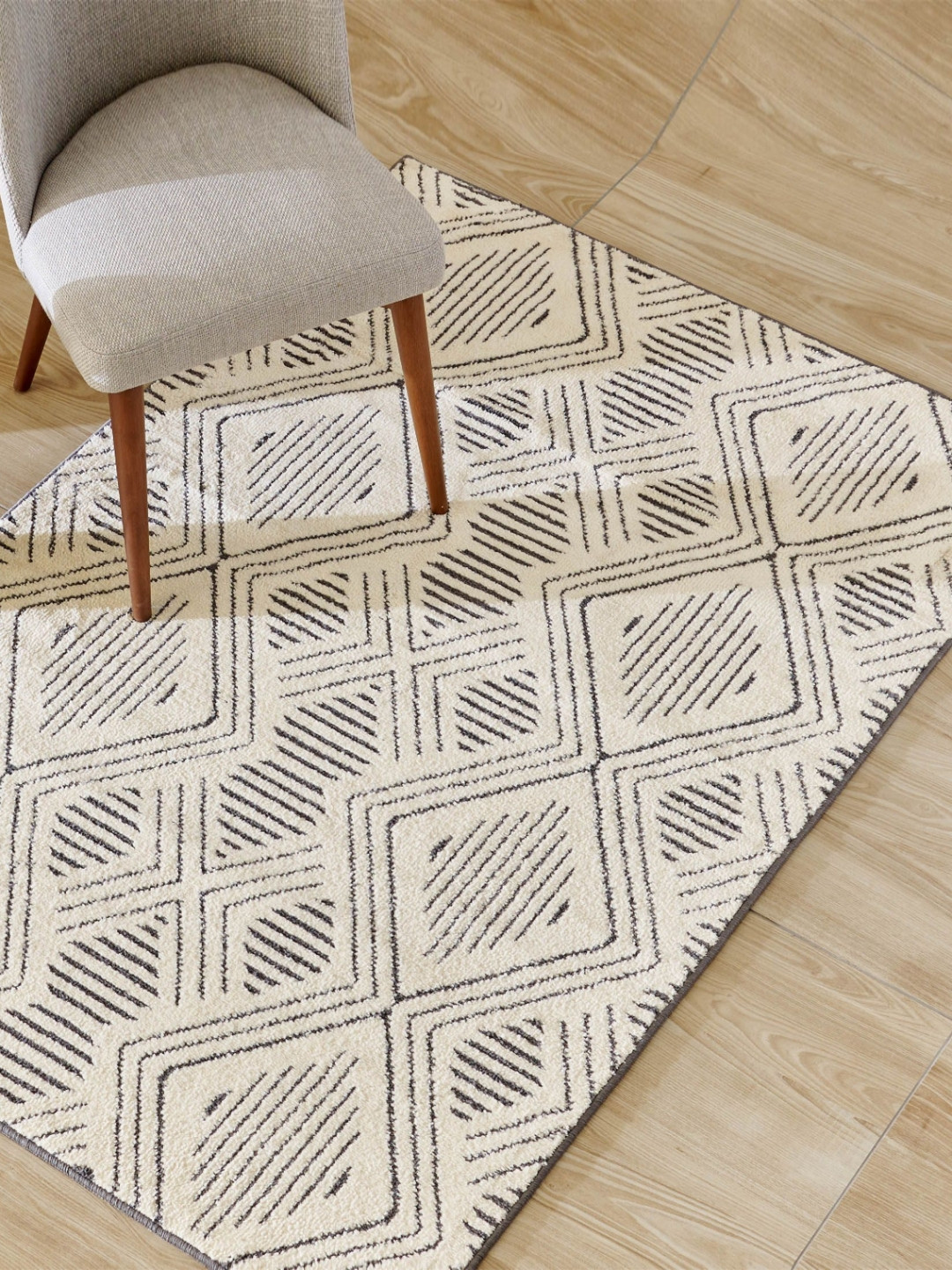 Home Centre Savanna Off White & Grey Geometric Printed Carpet