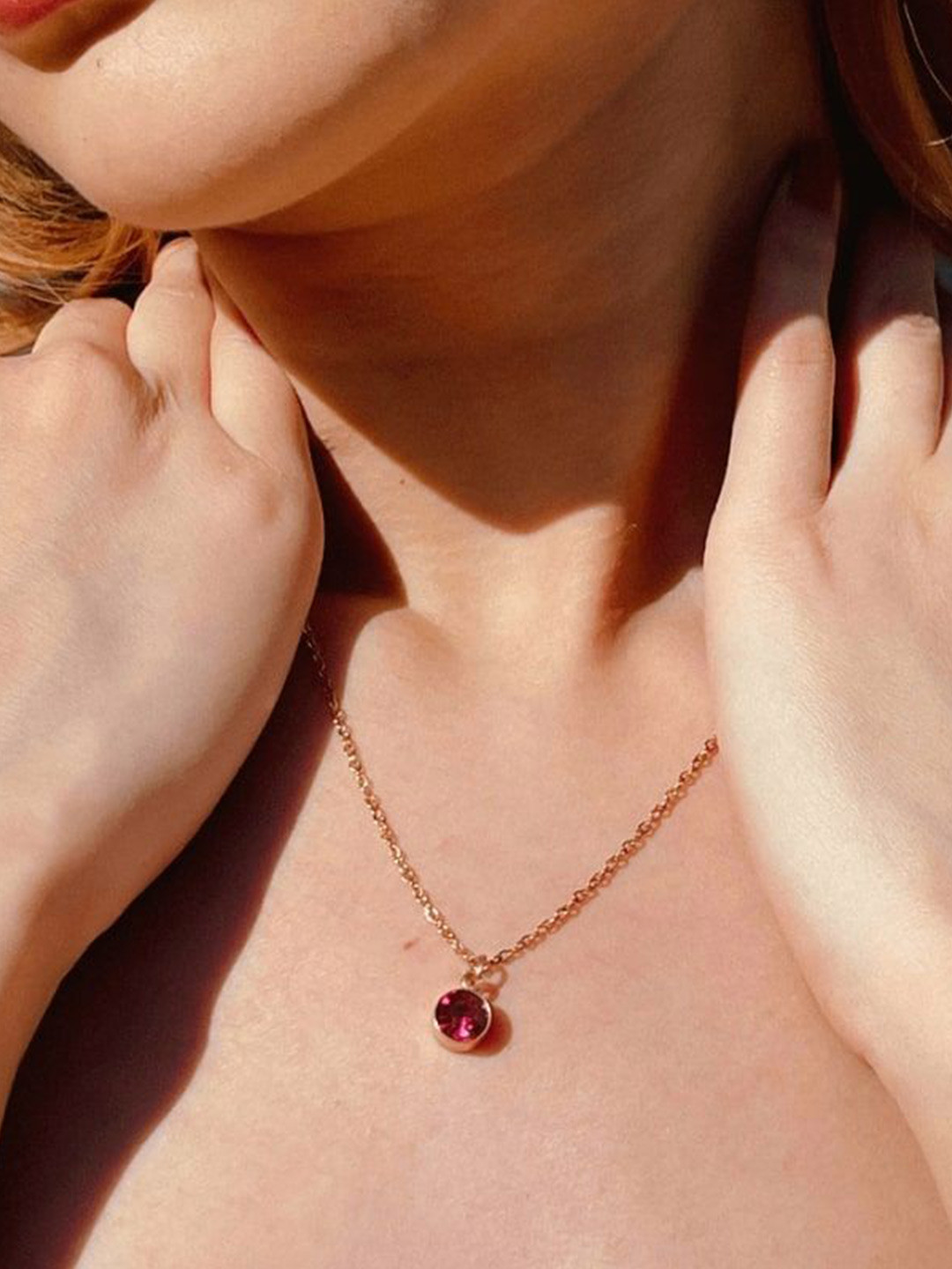 Laviscart Rose Gold-Plated Circular Pendants with Chains