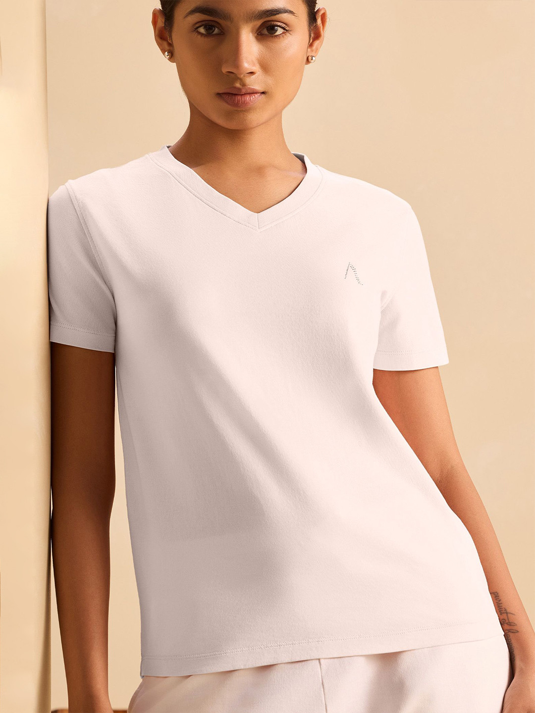 ALONGE Women V-Neck Cotton T-shirt