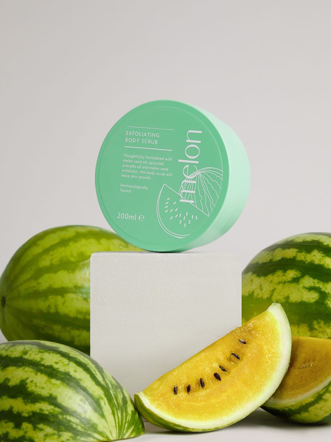Marks & Spencer Melon Exfoliating Body Scrub With Avocado Oil - 200 ml