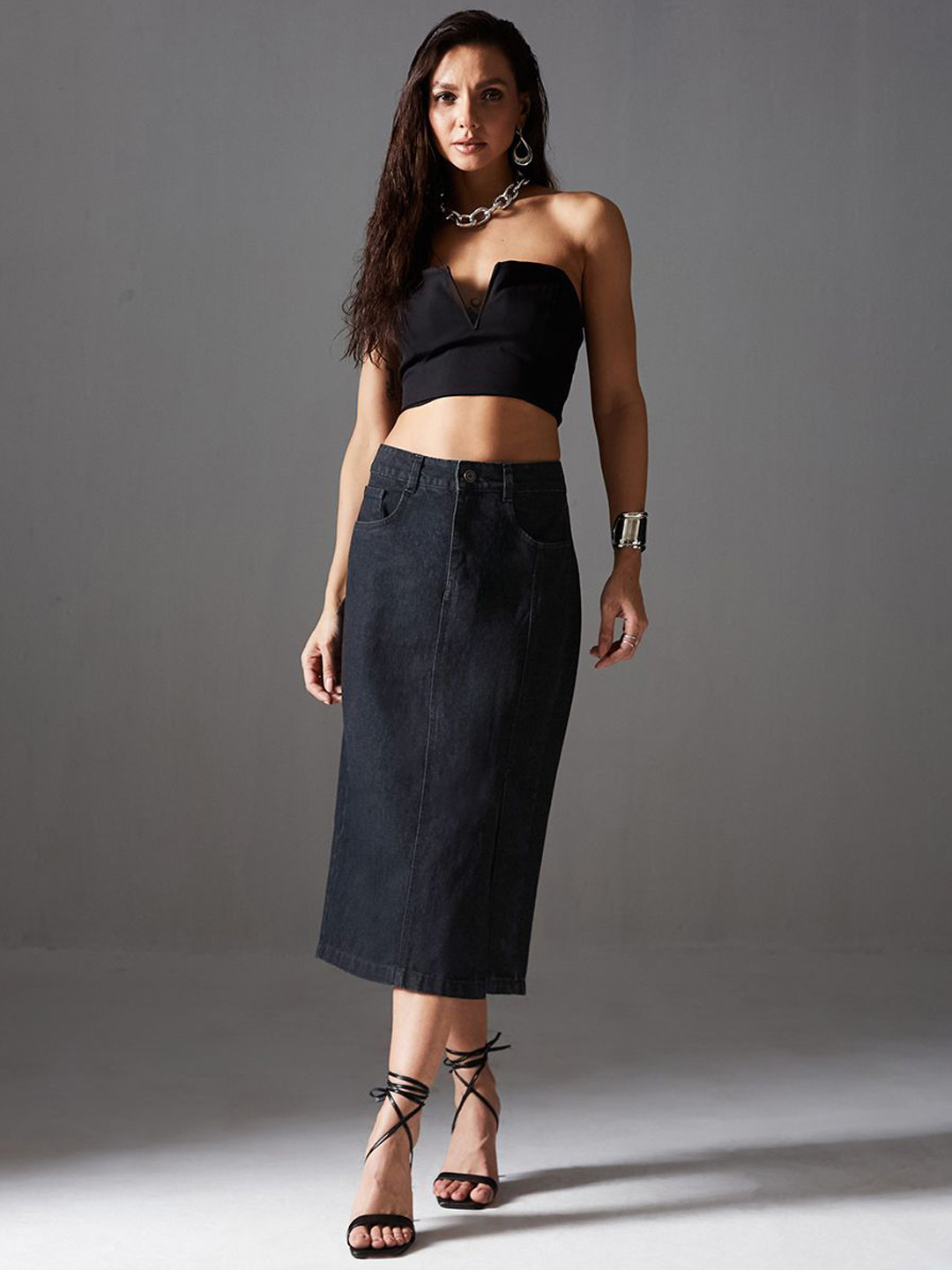 Miss Chase Straight Fit High Rise Clean Look Stretchable Denim Midi Skirt