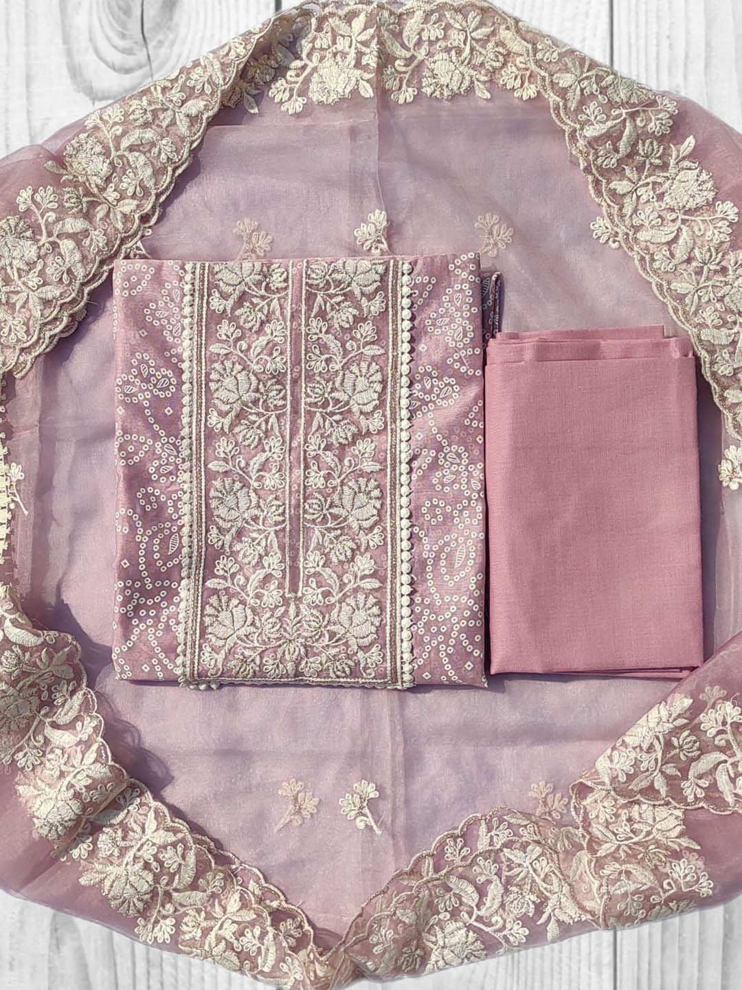 GC 80 BY GAURI COLLECTION Bndhani Printed Thread Work Organza Unstitched Dress Material