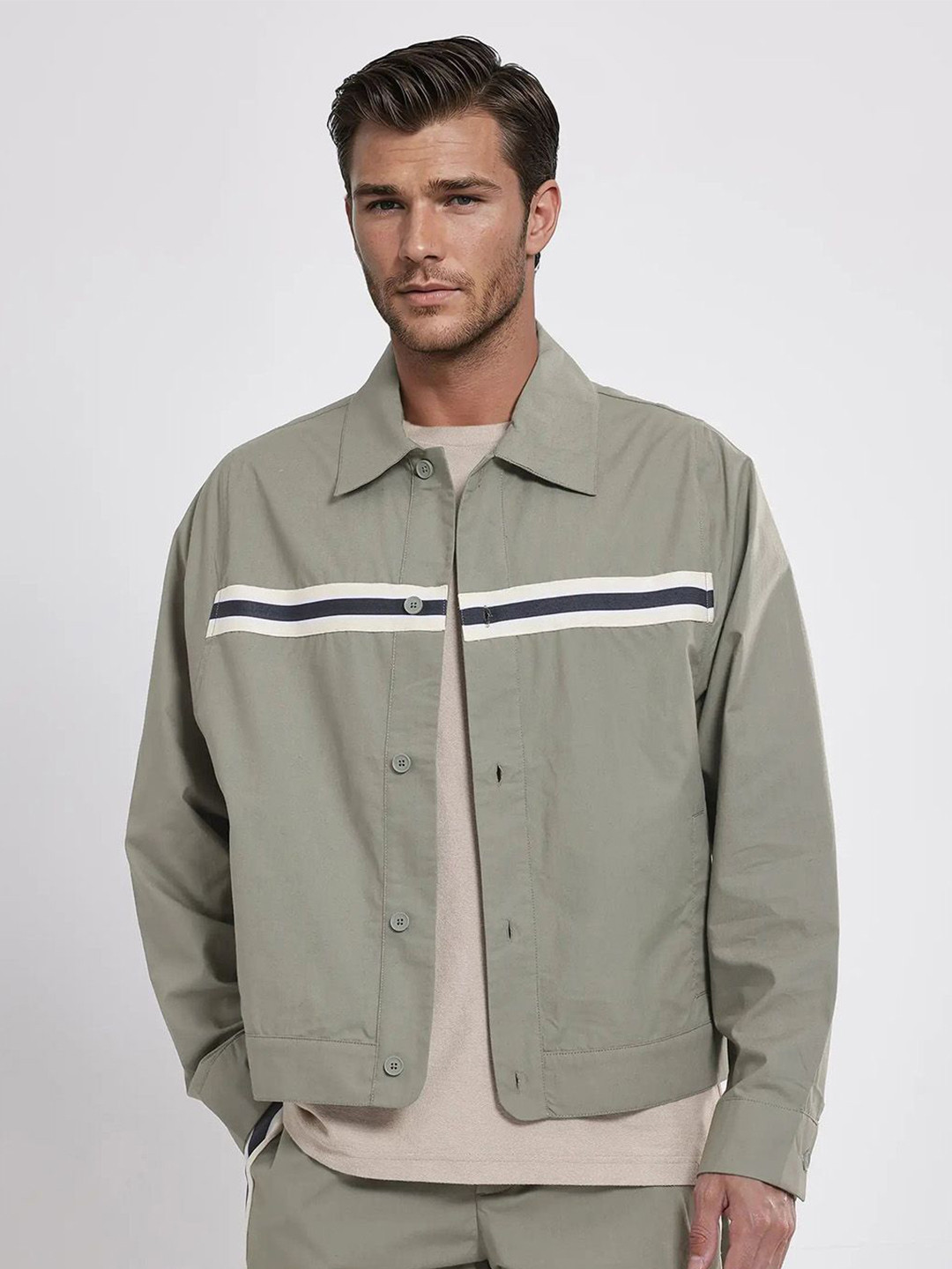 RARE RABBIT Mens Green Regular Fit Plain Casual Shirt