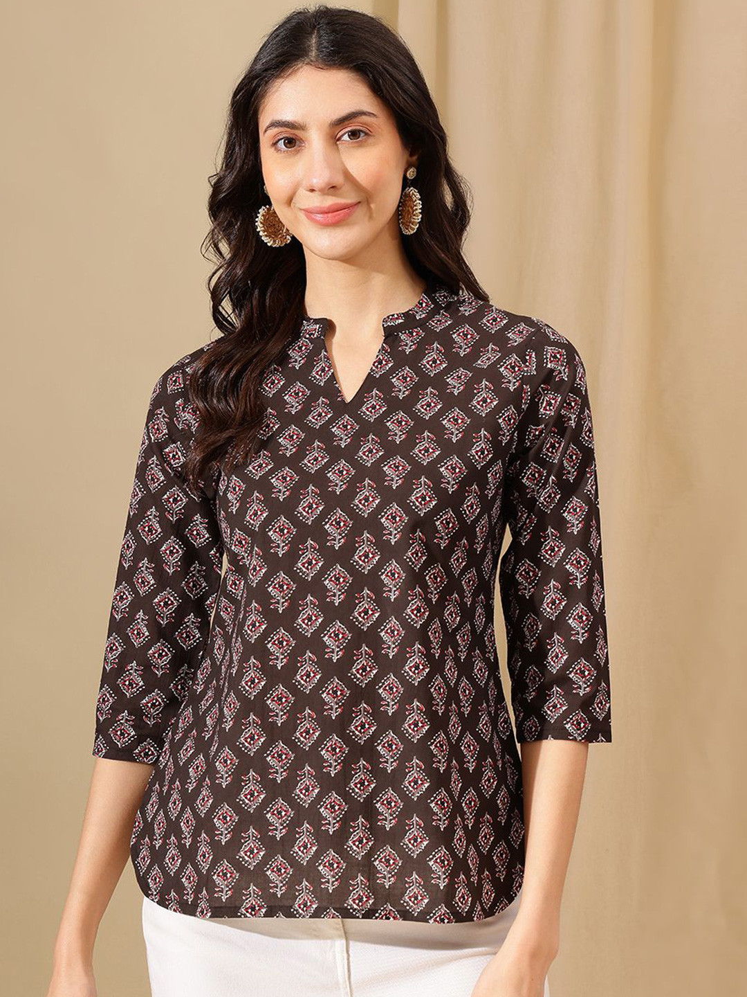 JANAKDULARI CREATION Women Pure Cotton Floral Printed Mandarin Collar Straight Kurtis
