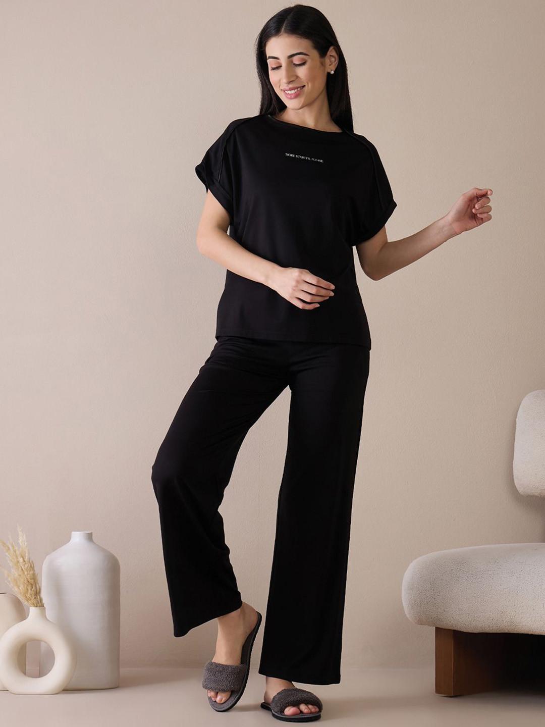 Sweet Dreams Women Typography Print Black Top & Pajama Night suit