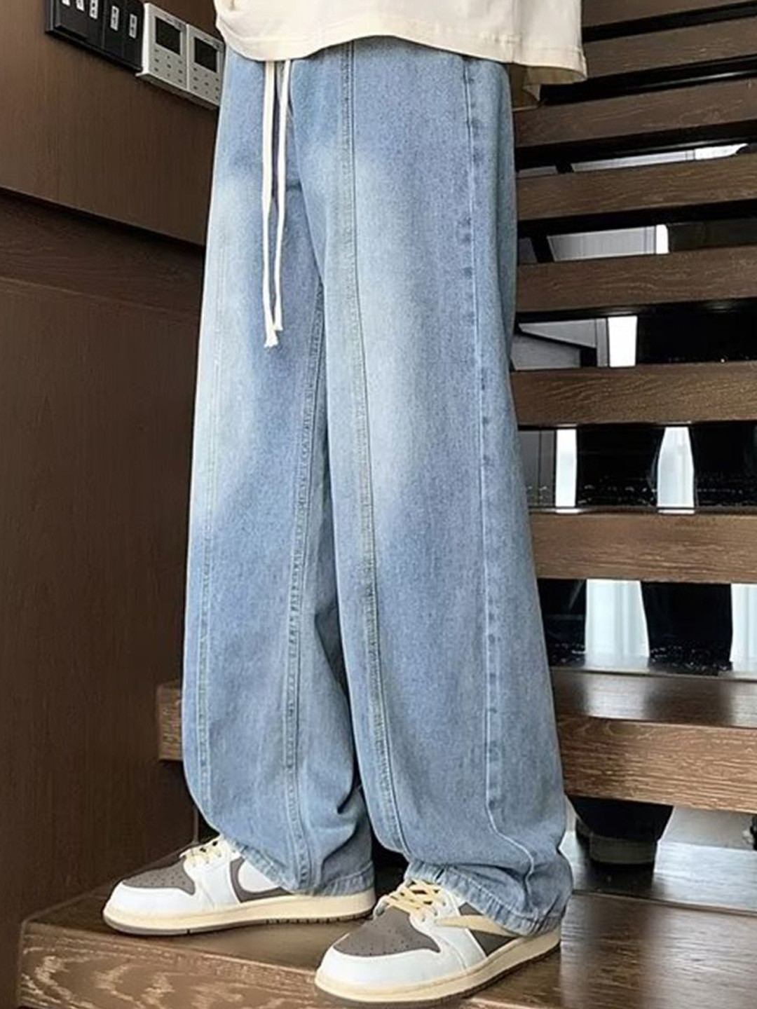 HERE&NOW Men Clean Look Light Fade Baggy Jeans