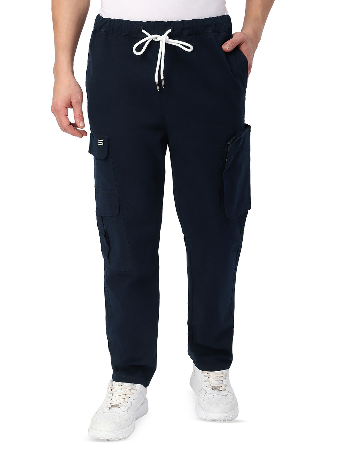Beyoung Men Relaxed Wrinkle Free Cargos Trousers