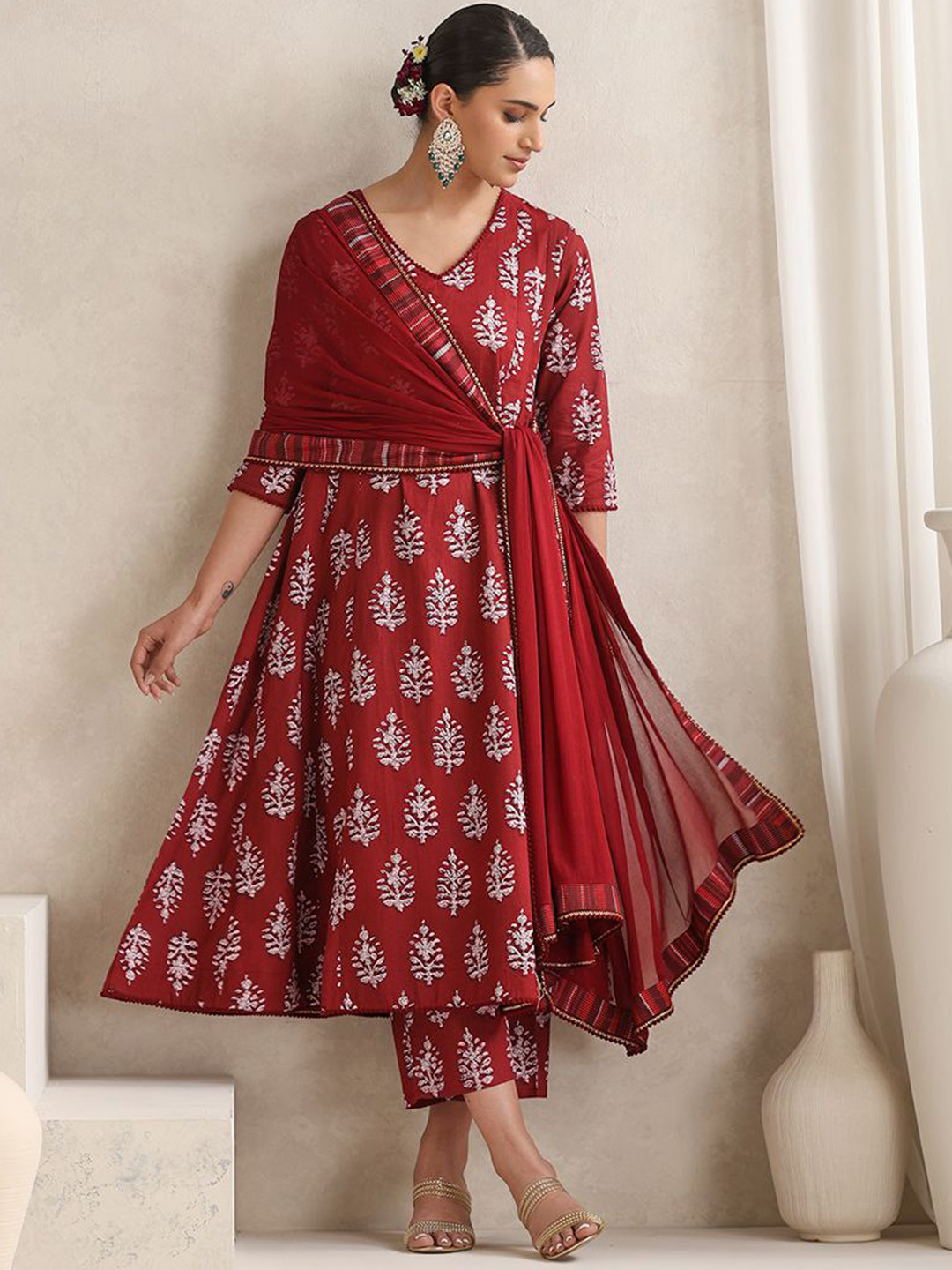 Khushal K Floral Printed V-Neck A-Line Pure Cotton Kurta with Palazzos & With Dupatta