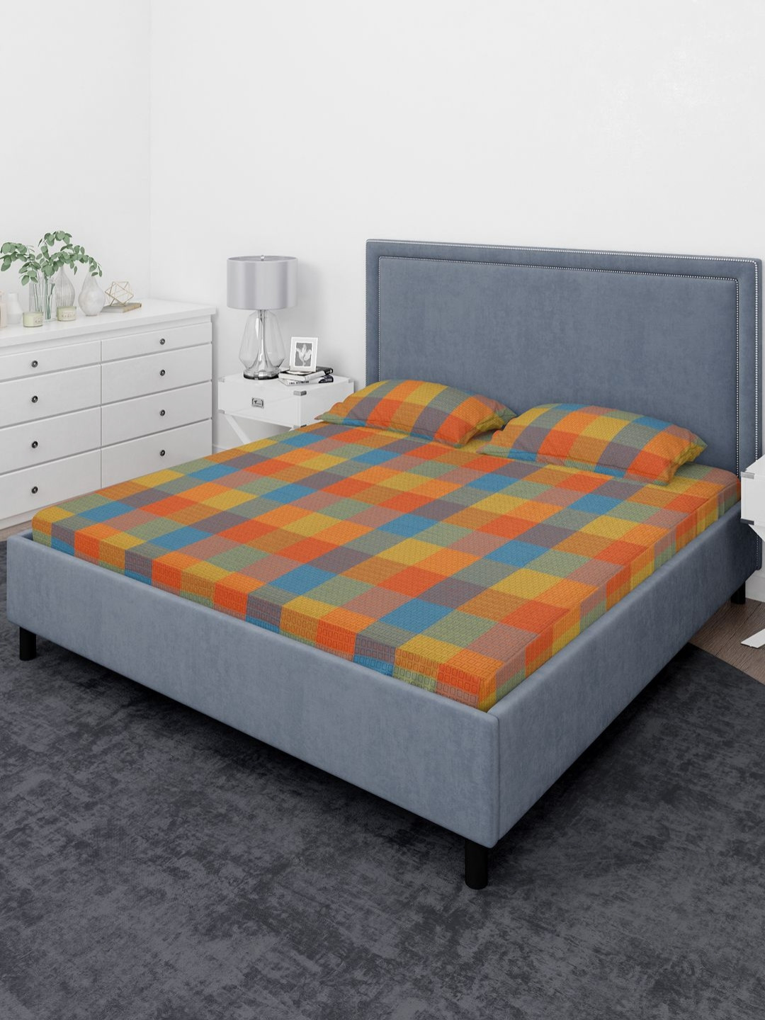 THE CONVERSION Orange Geometric Cotton 210 TC King Fine Bedsheet with 2 Pillow Covers-90 x 94 inches