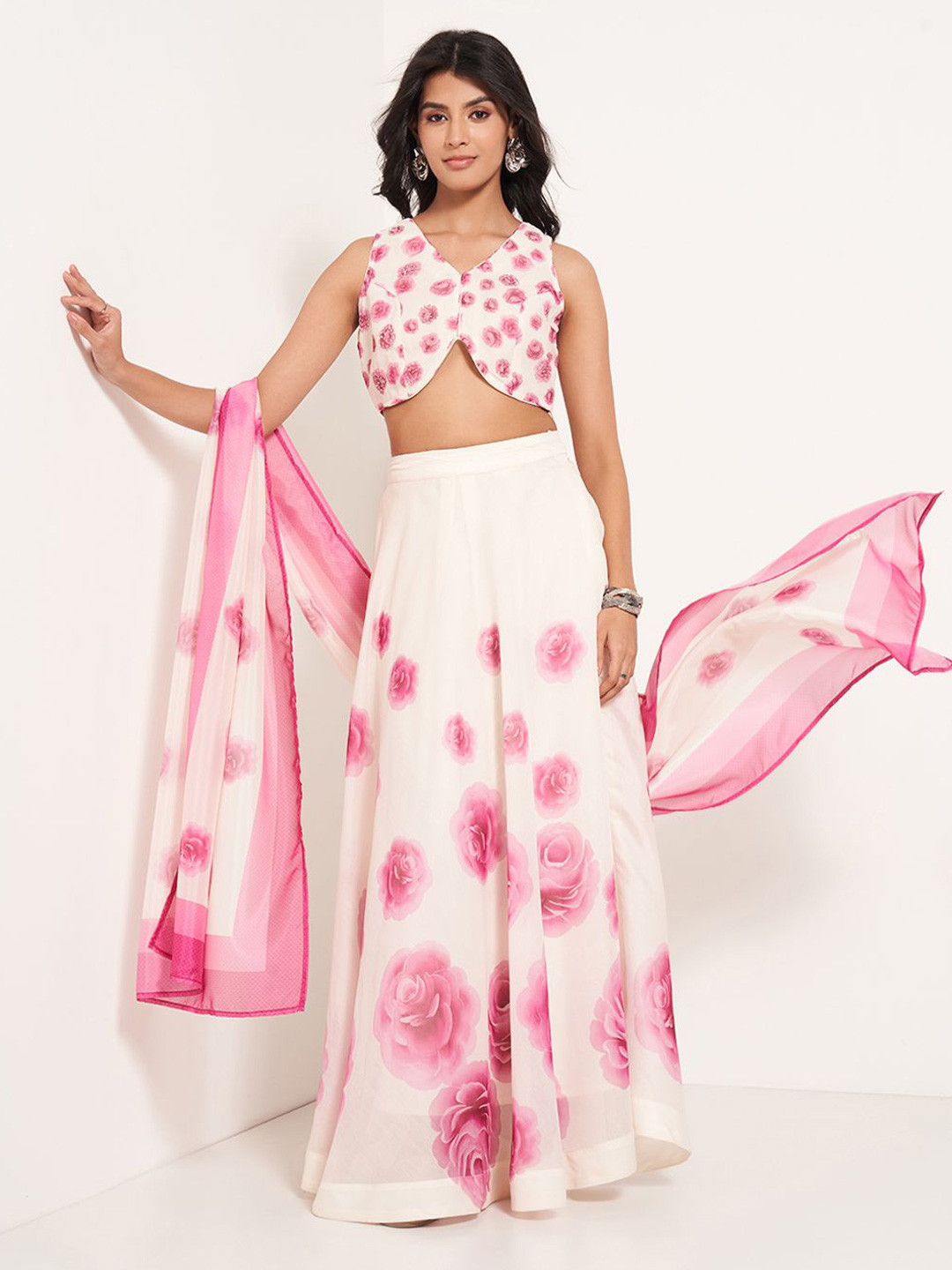 RANGMANCH BY PANTALOONS Floral Printed V-Neck Lehenga With Choli & Dupatta
