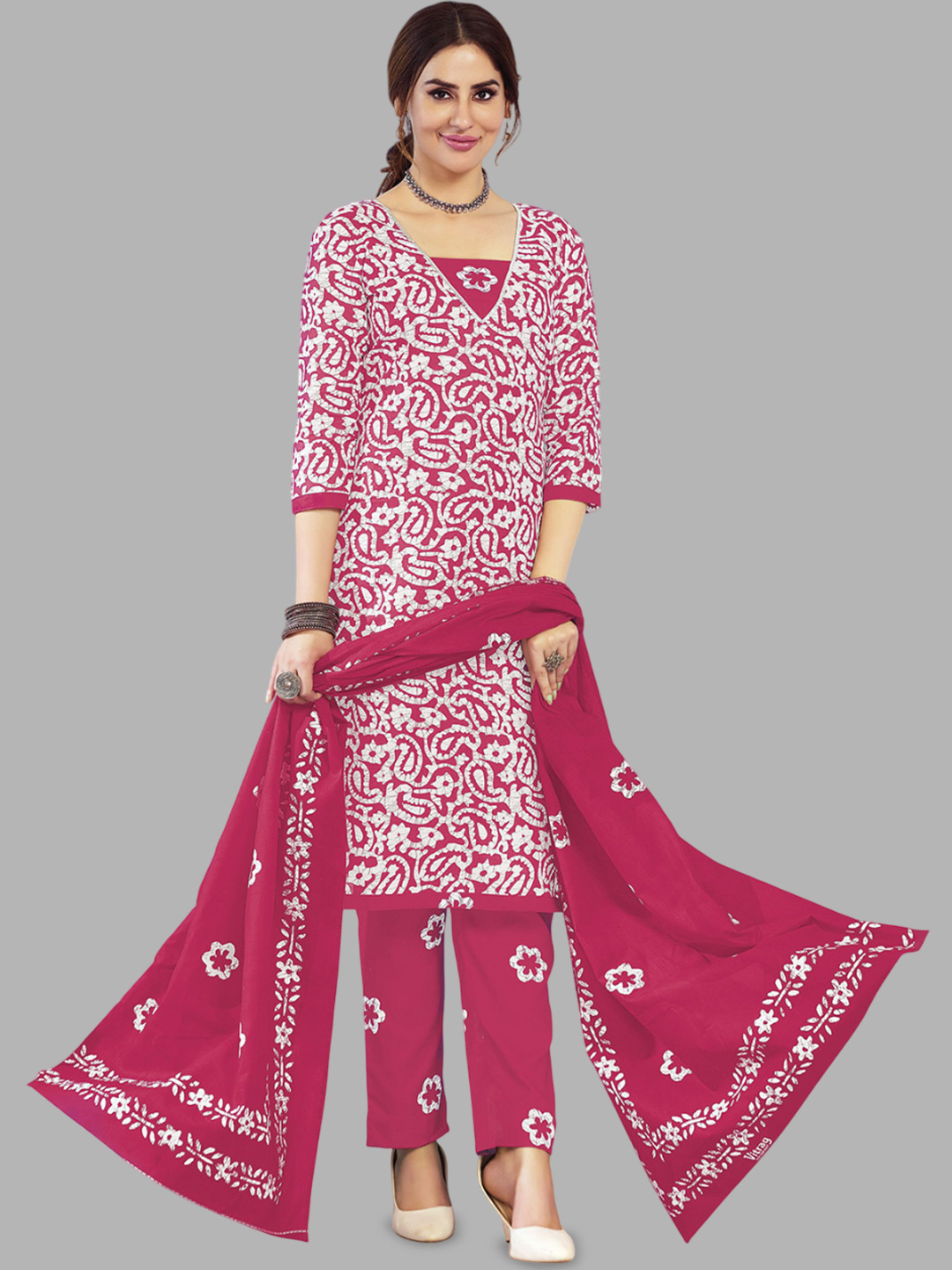 Simmu Floral Printed Pure Cotton Straight V-Neck Kurta With Trousers And Dupatta