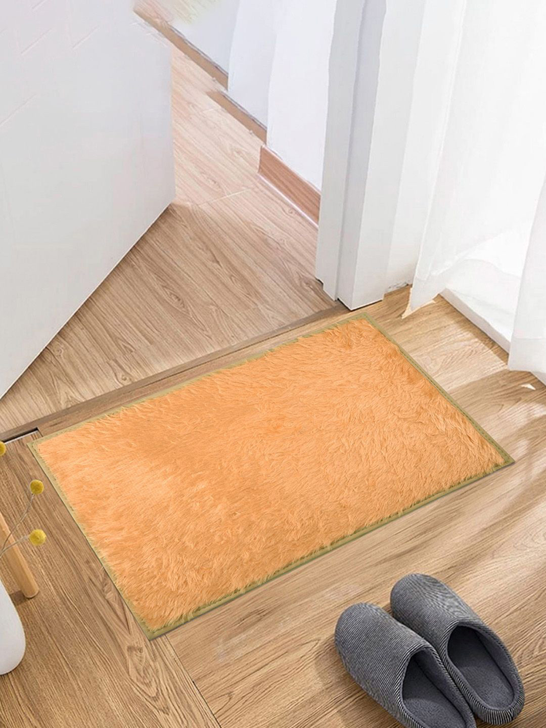 Kuber Industries Yellow & Black Velvet Shaggy Plain Door Mat