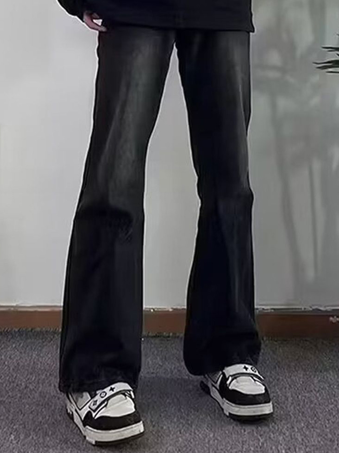 HERE&NOW Men Mid-Rise Light Fade Cotton Wide Leg Jeans