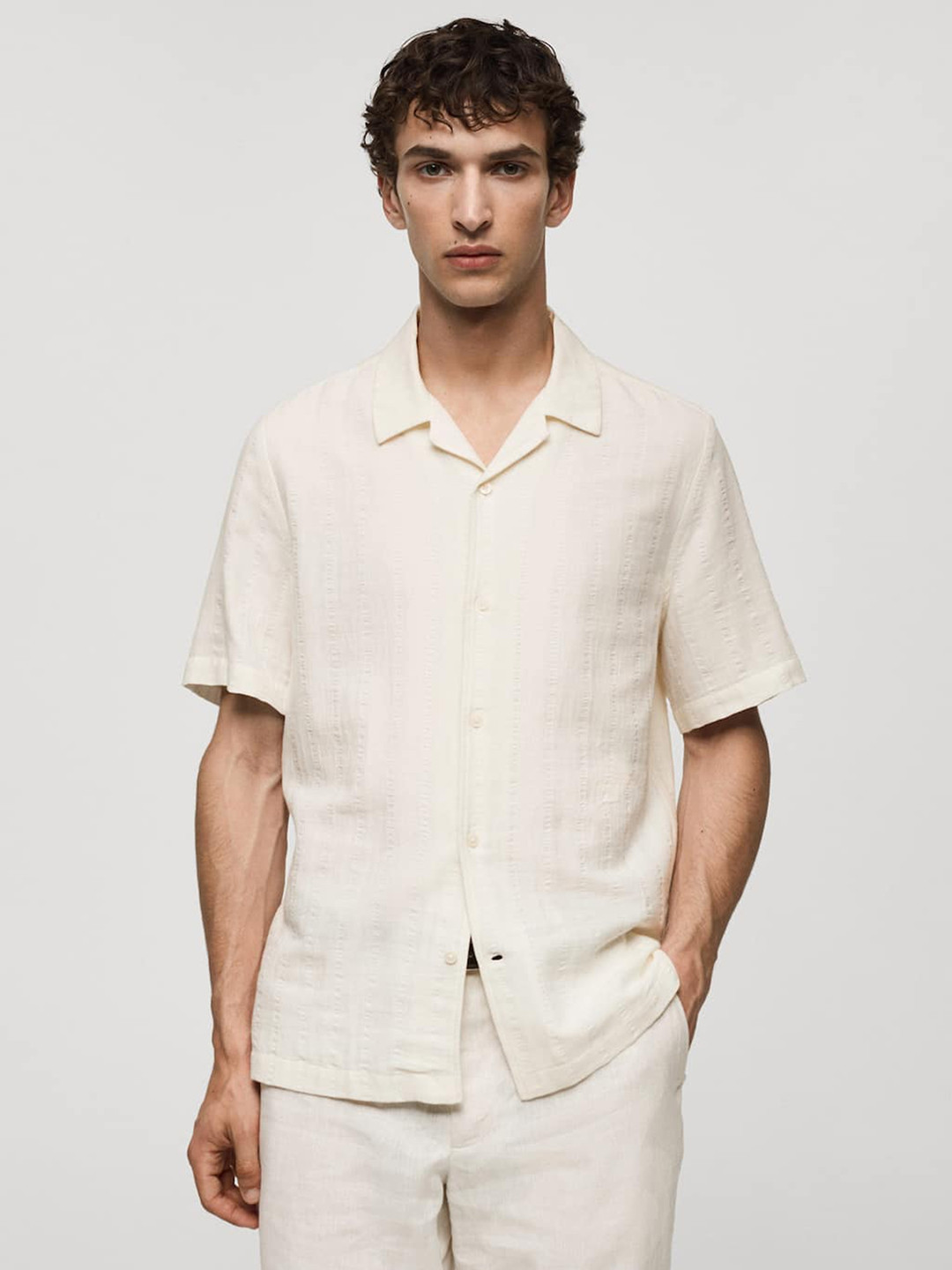 MANGO MAN Cuban Collar Short Sleeves Pure Cotton Casual Shirt