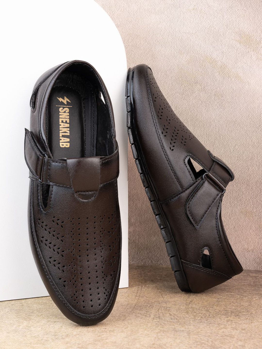 SNEAKLAB Men Comfort Sandals
