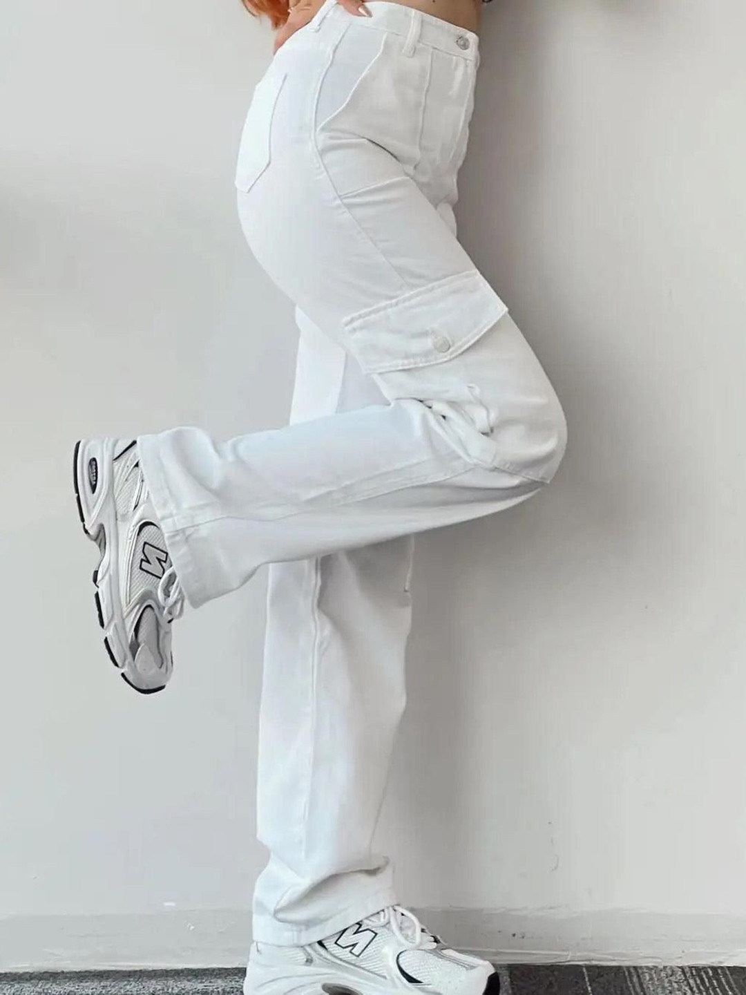 Miss Mosa By Akanksha  Women White Roderno Cargo Statement Pants