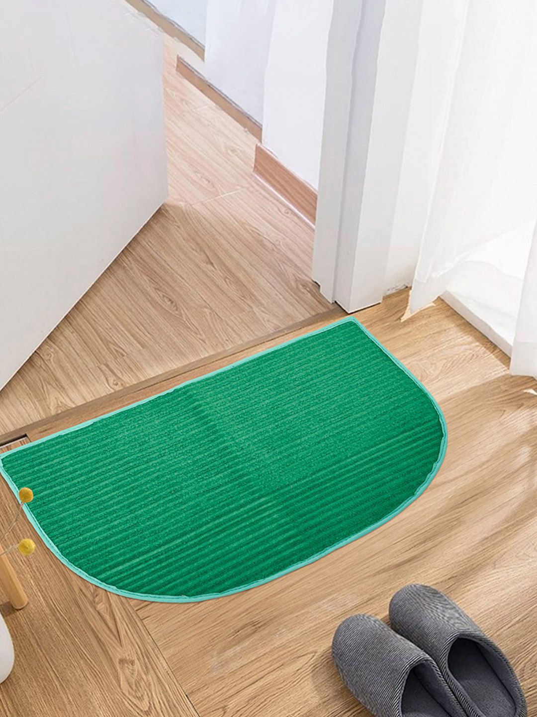 Kuber Industries Green & Red 2 Pieces Woollen Entrance Door Mats