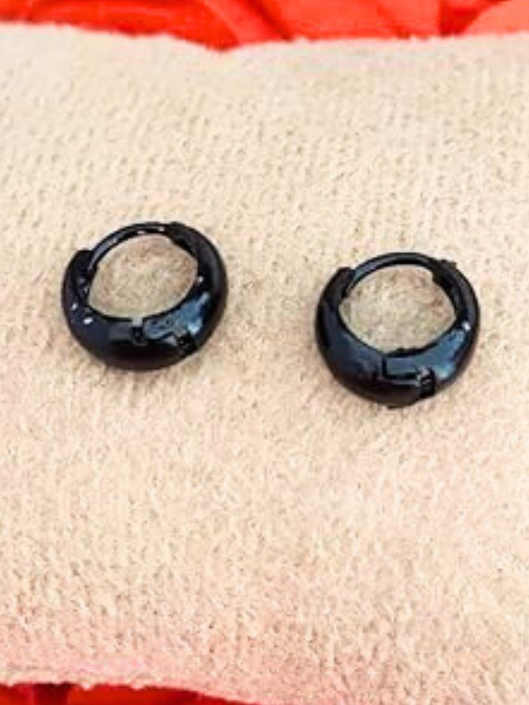 The Roadster Lifestyle Co. Men Kaju Bali Earrings