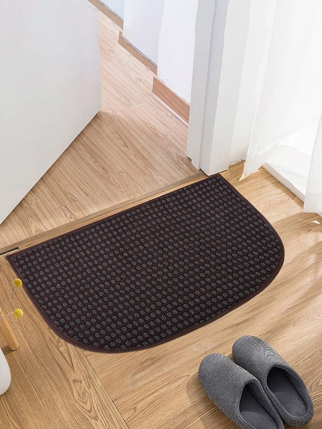 Kuber Industries Brown Woollen D Shape Dot Door Mat