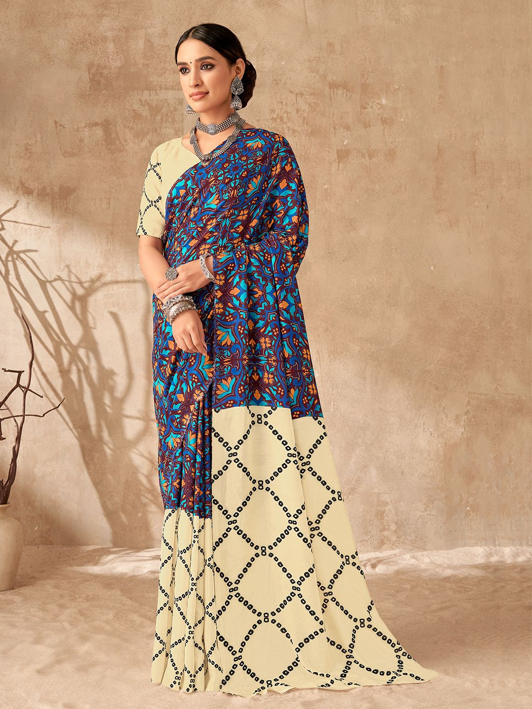 SARHA Floral Paisley Printed Georgette Saree With Unstitched Blouse Piece