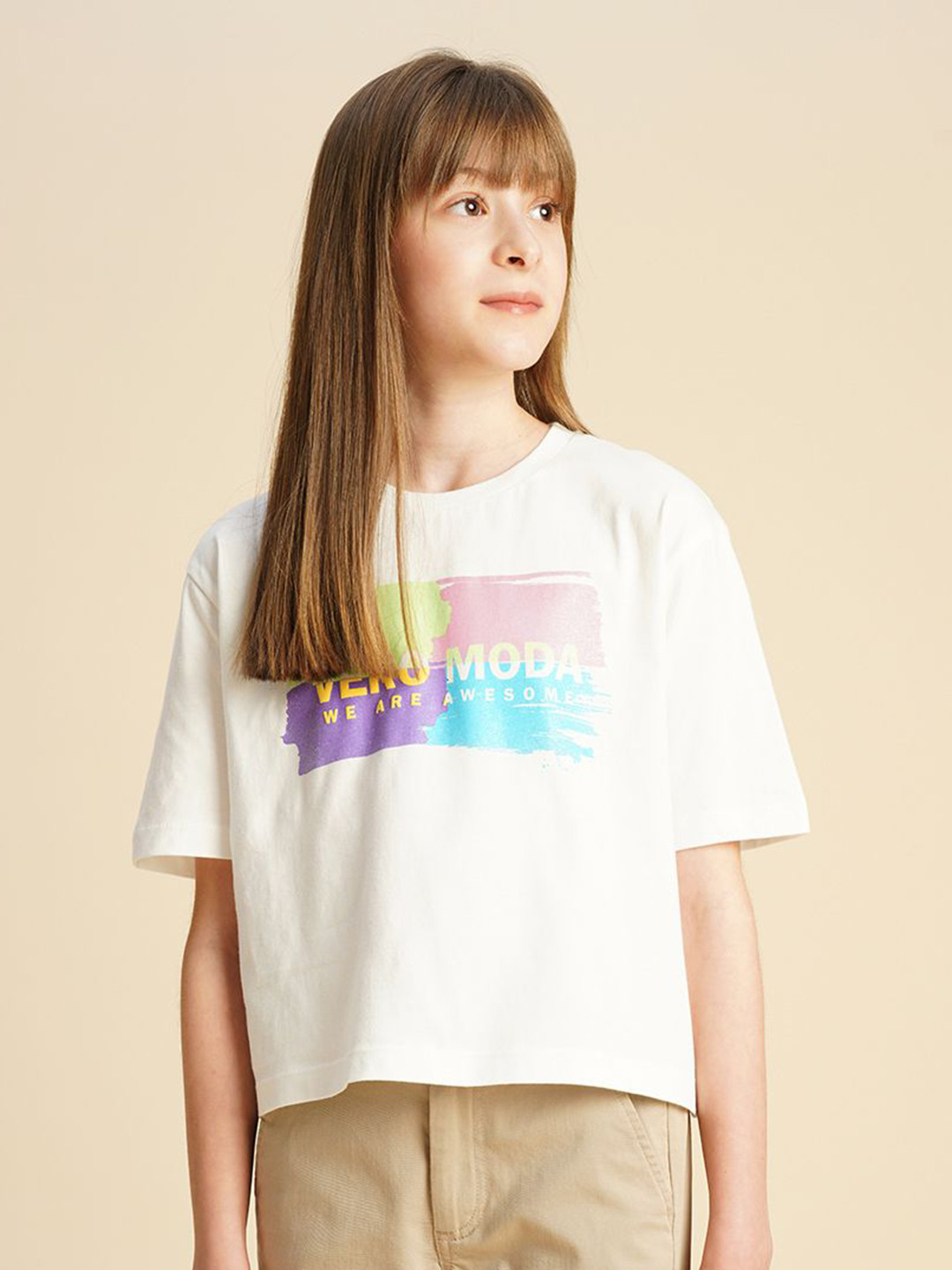 Vero Moda Girls Typography Printed Drop-Shoulder Sleeves Applique T-shirt