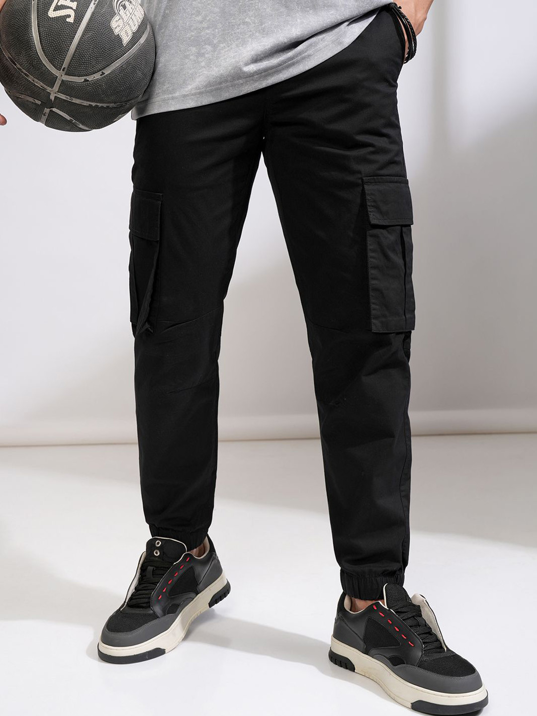 HIGHLANDER Men Solid Cargo Jogger