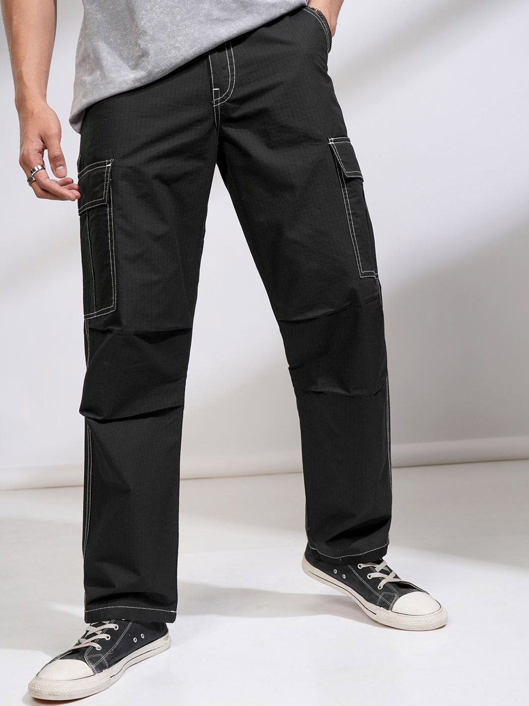 HIGHLANDER Men Contrast Stitched Ribstop Dobby Carpenter Fit Cargo Pant