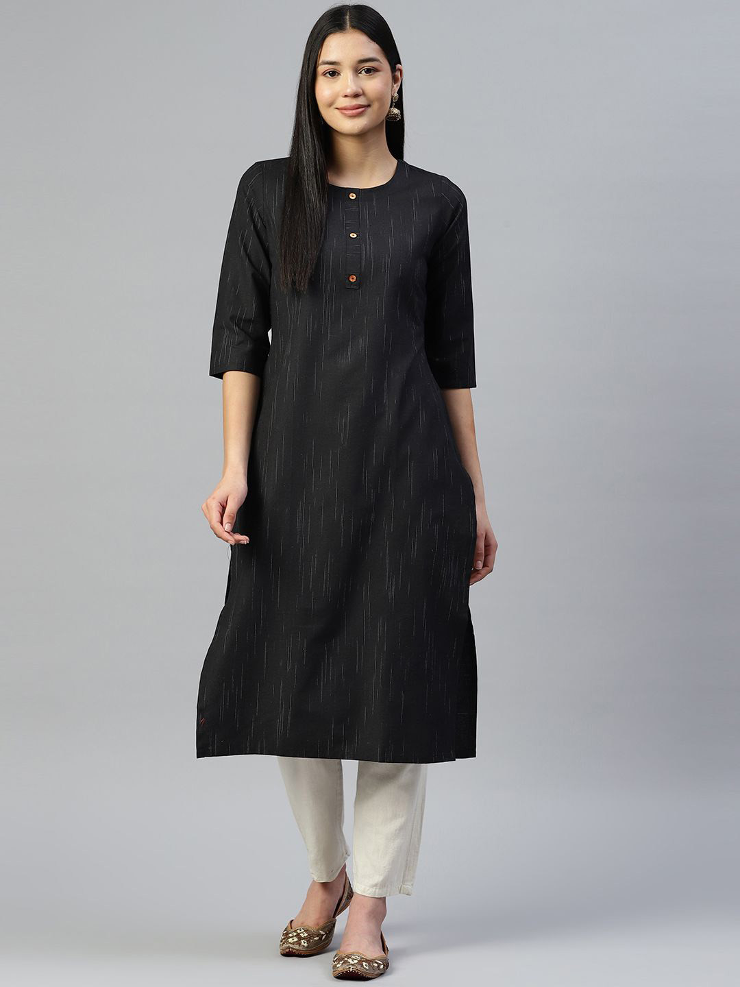 Fourleaf Woven Design Round Neck Straight Kurta