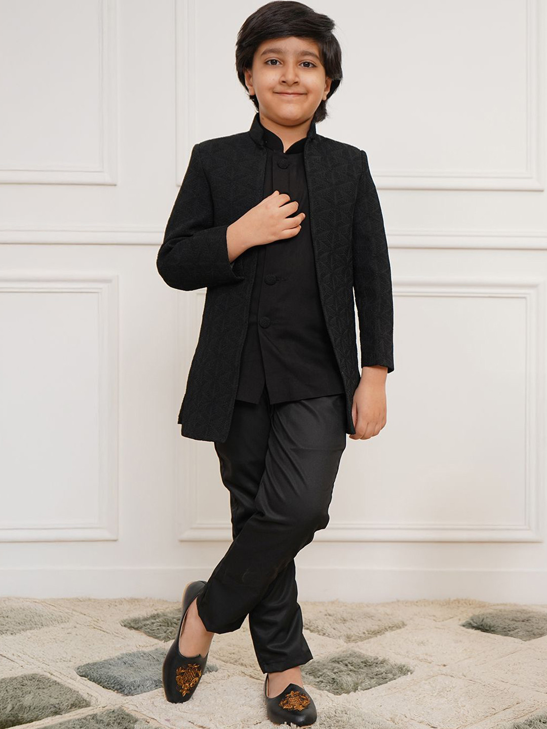 Vastramay Boys Embroidered Front Open Mandarin Collar Indowestern Sherwani Set