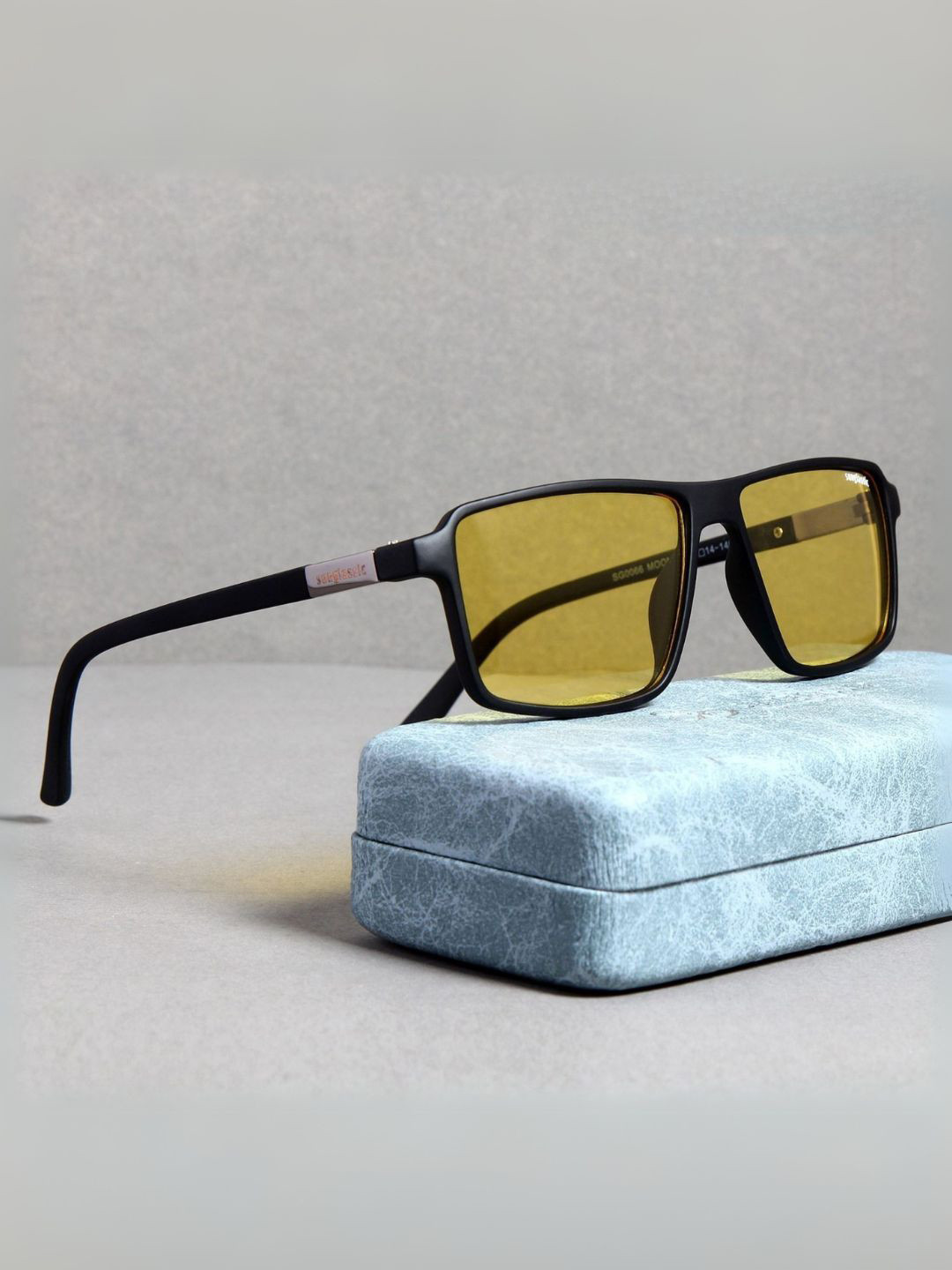 SUNGLASSIC Unisex Rectangle Sunglasses Moomin-Black-Yellow-P