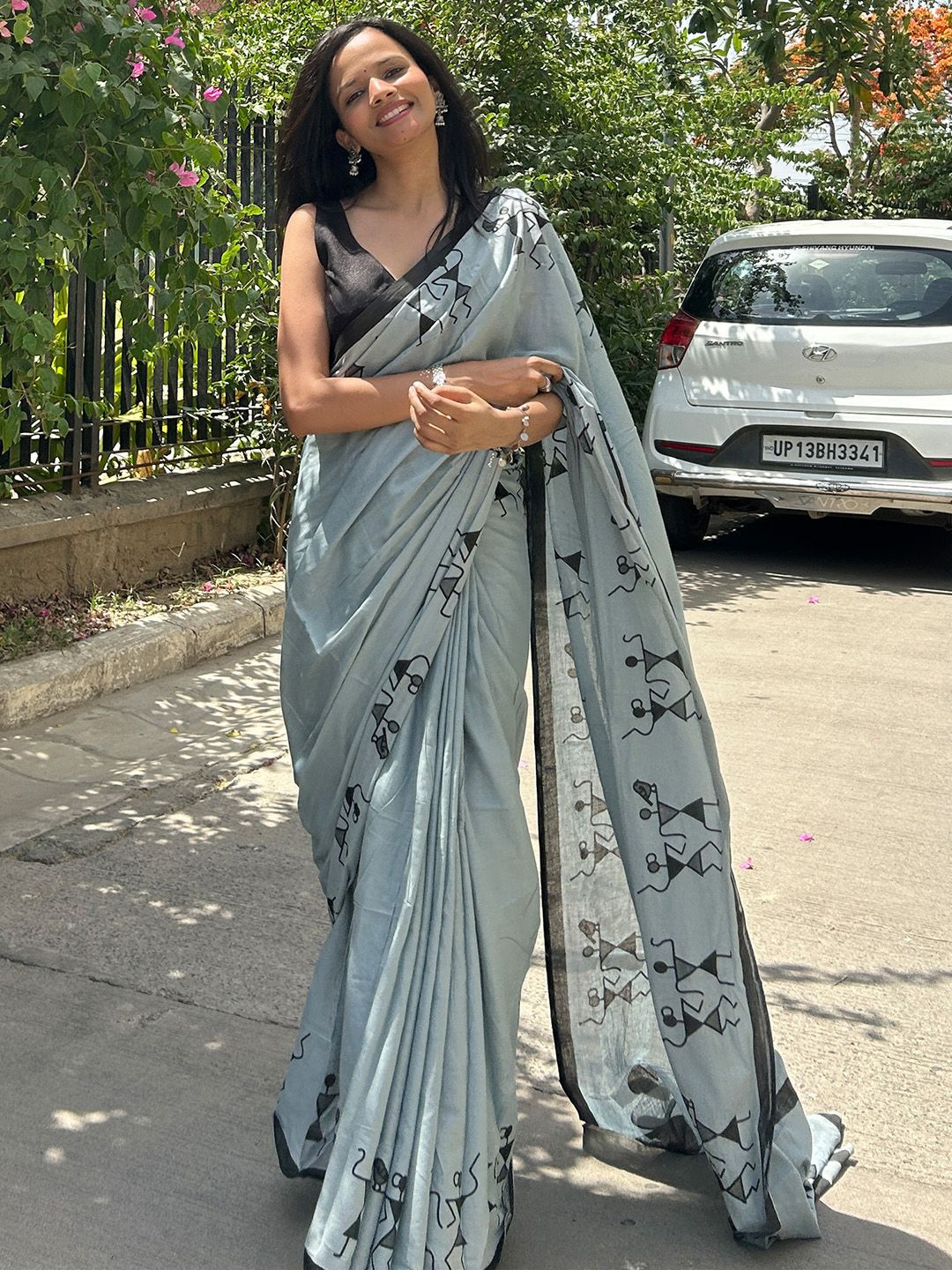 Mitera Warli Embroidered Half and Half Bagh Saree