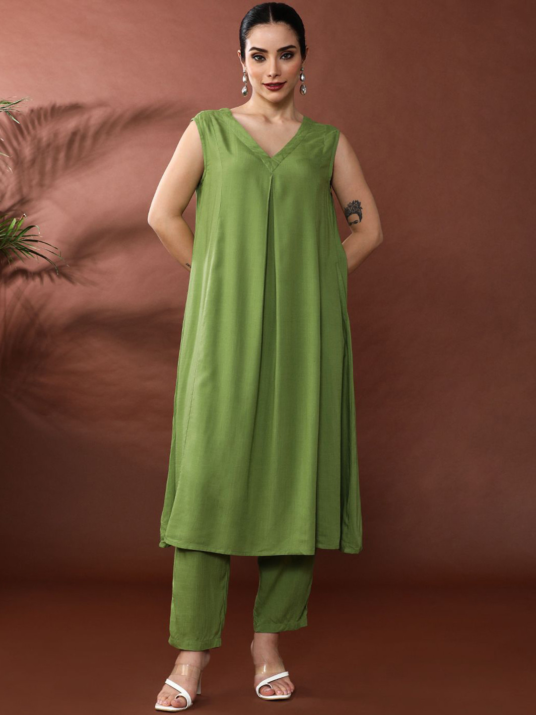 Anouk V-Neck A-Line Kurta With Trousers