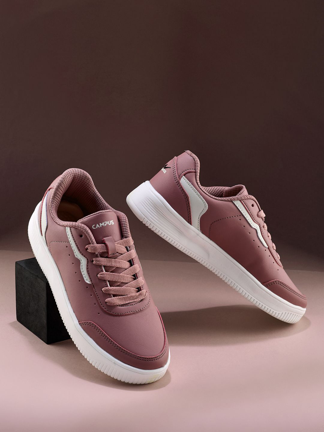 Campus Women OGL-10 Lace-Ups Sneakers