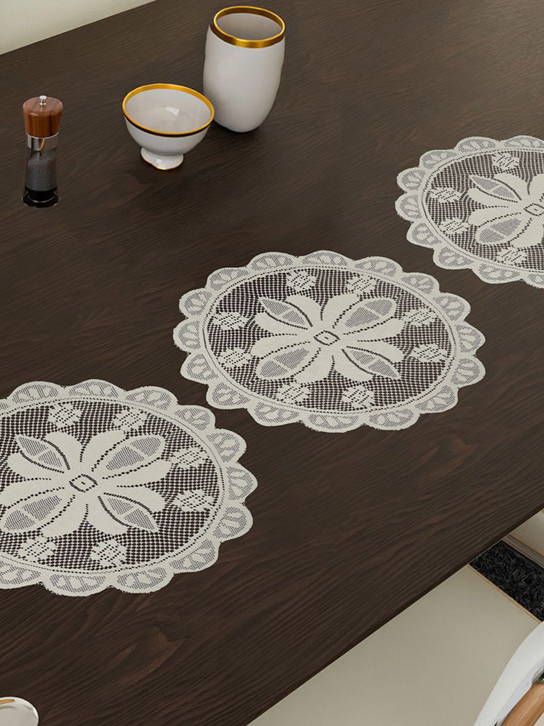 Kuber Industries White 3 Pieces Floral Cotton Round Shape Net Table Placemats