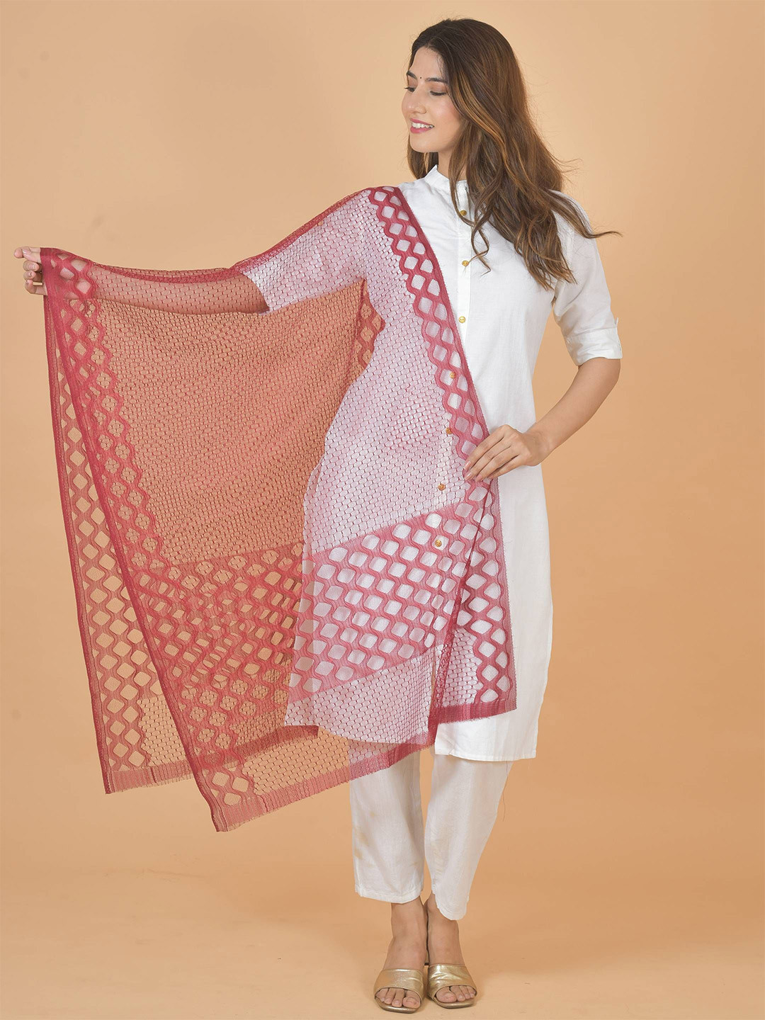 LA FEMINAE Selection Of 4 Geometric Woven Design Dupatta