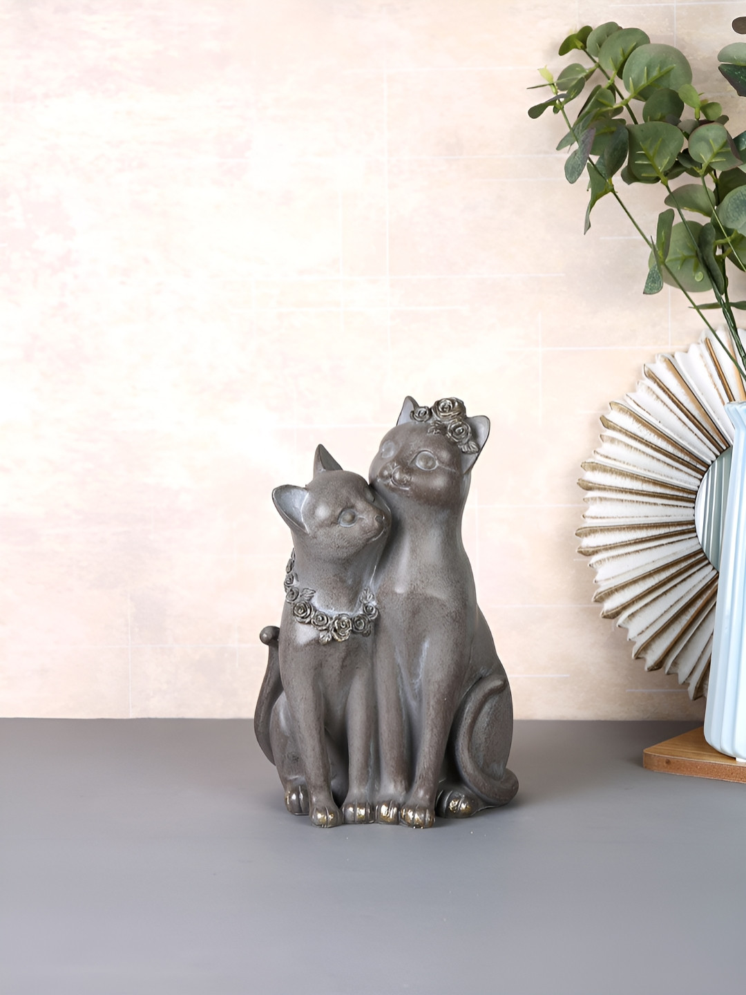 TAYHAA Vintage Cat Couple Grey Resin Matte Living Room Small Showpiece - 8.7 Inches